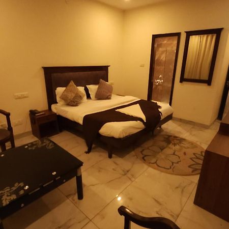 Hotel Bliss Stay Chandīgarh Exteriér fotografie