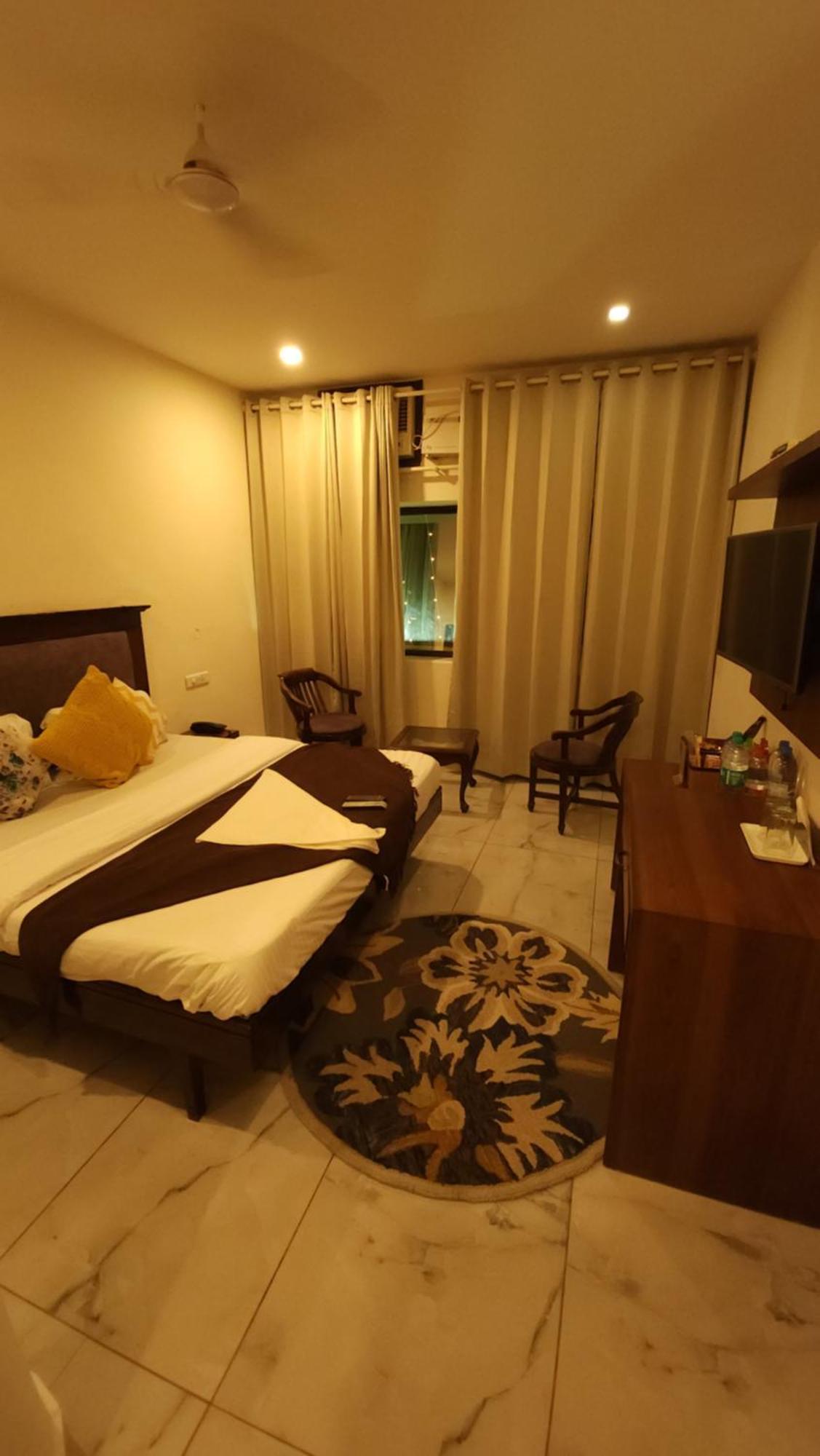 Hotel Bliss Stay Chandīgarh Exteriér fotografie